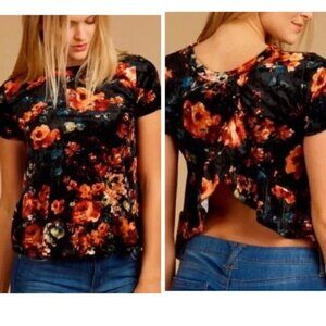 Altar’d State Velour Floral Ruffle Split Back Short Sleeve Top Medium